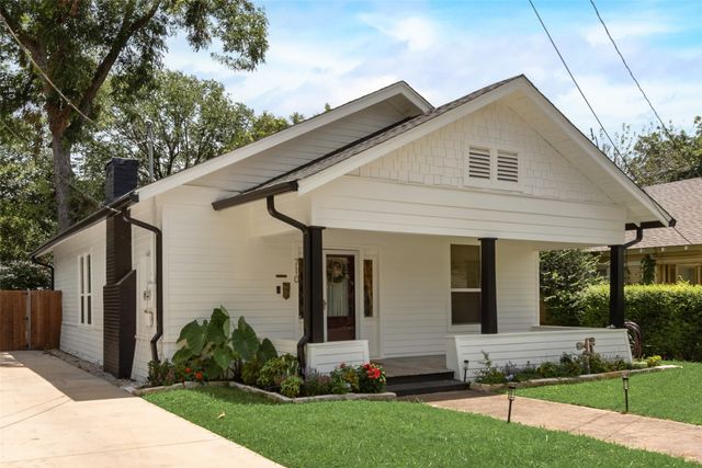 710 N Sherman Street, Ennis, TX 75119
