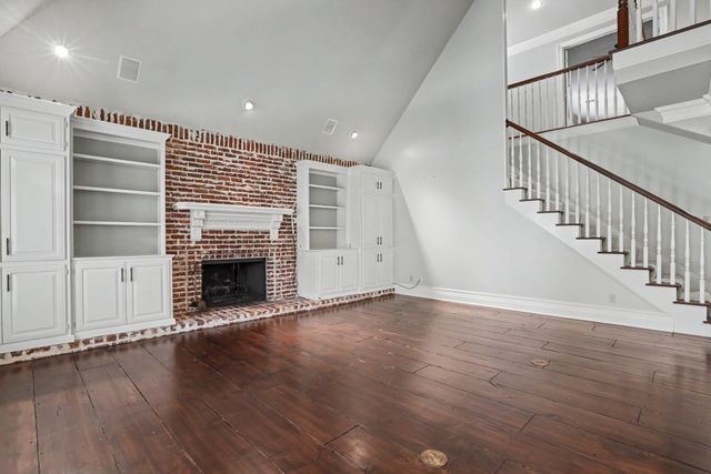 10106 S Maplewood Avenue, Tulsa, OK 74137