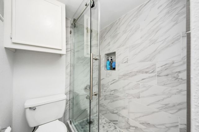 2750 Holly Hall Street 911, Houston, TX 77054