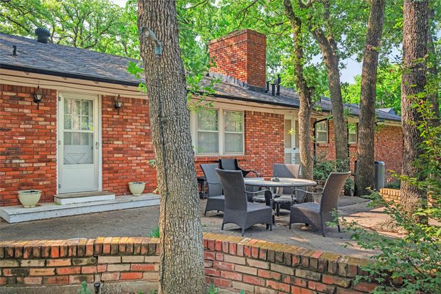 1716 Jacqueline Court, Fort Worth, TX 76112