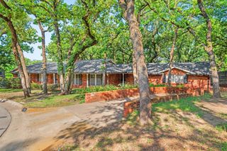 1716 Jacqueline Court, Fort Worth, TX 76112