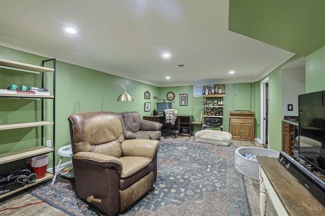1337 Brooke Avenue, Anderson Twp, OH 45230