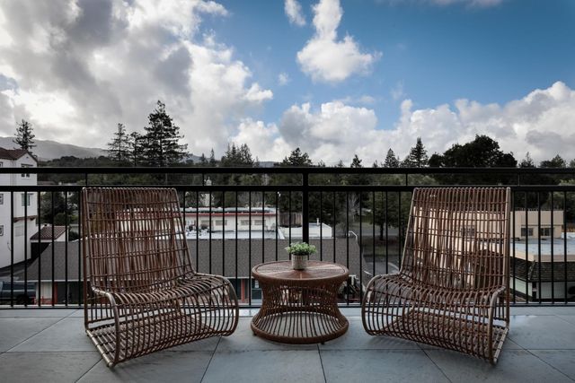 389 First Street 31, Los Altos, CA 94022