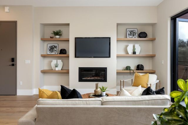 389 First Street 31, Los Altos, CA 94022