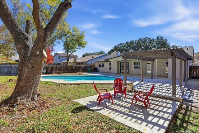 6719 Country Field, San Antonio, TX 78240