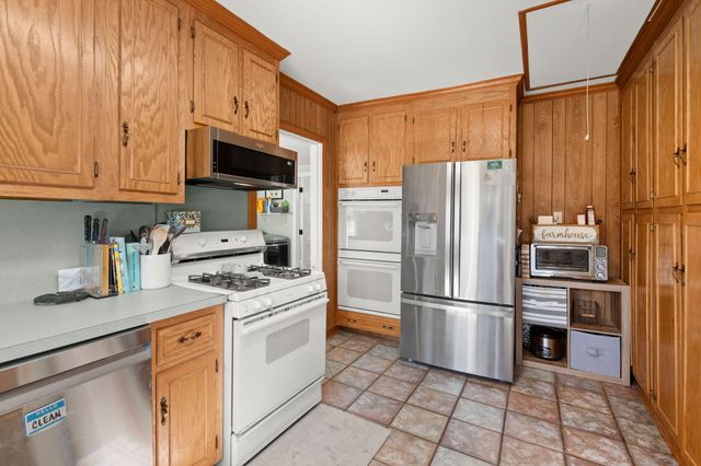 12489 Round O Road, Round O, SC 29474