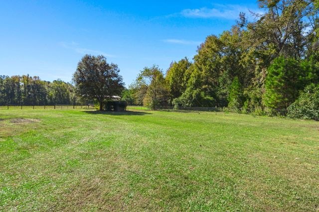 12489 Round O Road, Round O, SC 29474