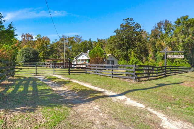 12489 Round O Road, Round O, SC 29474