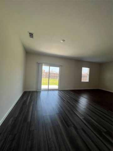 794 Yorkshire Drive, Lavon, TX 75166