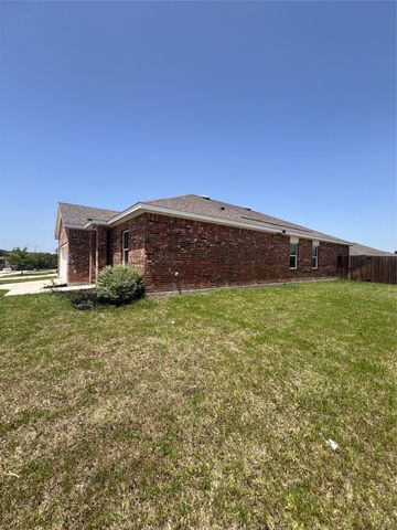794 Yorkshire Drive, Lavon, TX 75166
