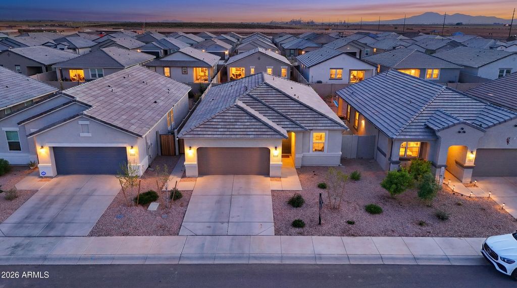 38135 W CANNATARO Lane, Maricopa, AZ 85138