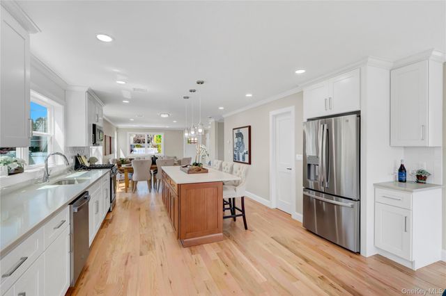 710 Franklin Avenue, Massapequa, NY 11758