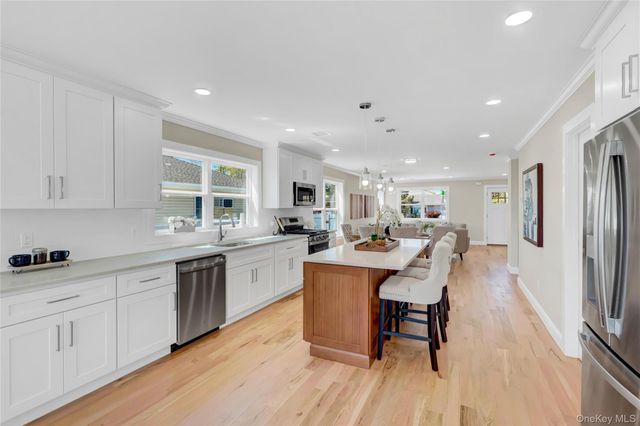 710 Franklin Avenue, Massapequa, NY 11758