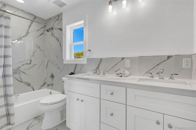 710 Franklin Avenue, Massapequa, NY 11758