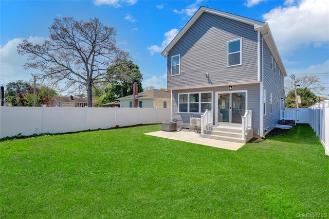 710 Franklin Avenue, Massapequa, NY 11758