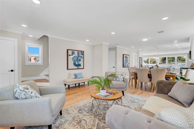 710 Franklin Avenue, Massapequa, NY 11758