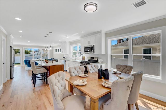 710 Franklin Avenue, Massapequa, NY 11758