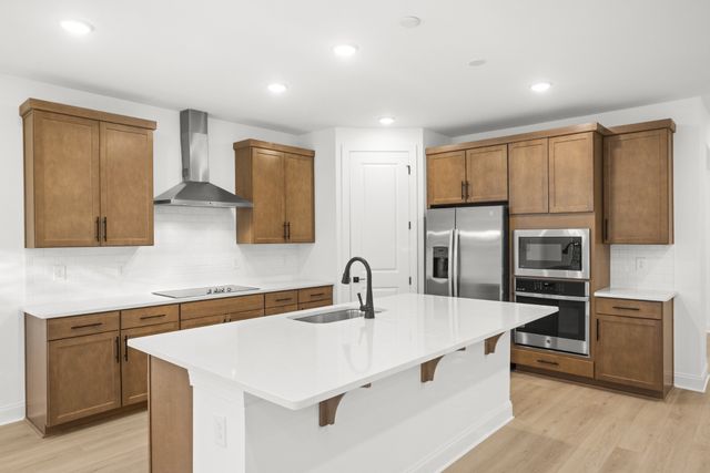 2322 Williamsport Landing, Columbia, TN 38401