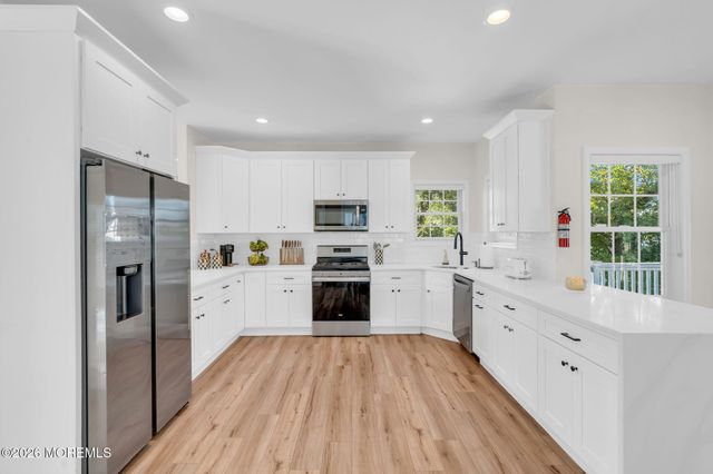 122 Dock Street, Union Beach, NJ 07735