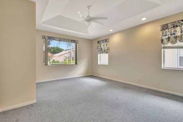 5266 Landon Circle, Boynton Beach, FL 33437