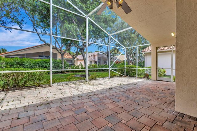 5266 Landon Circle, Boynton Beach, FL 33437