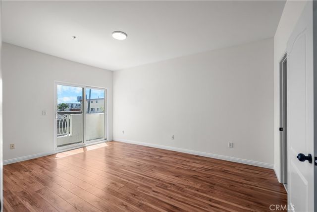 949 S Manhattan Place 203, Los Angeles, CA 90019