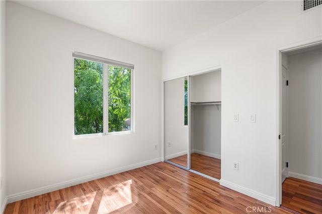 949 S Manhattan Place 203, Los Angeles, CA 90019