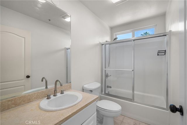 949 S Manhattan Place 203, Los Angeles, CA 90019