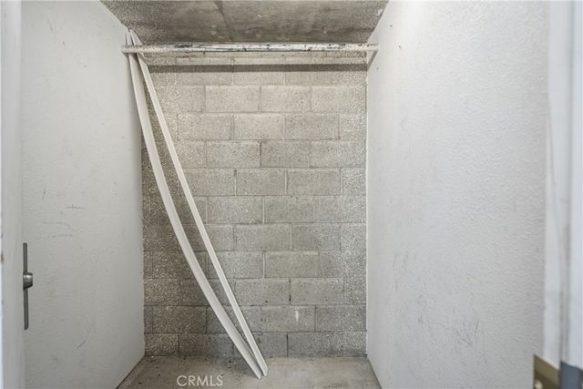 949 S Manhattan Place 203, Los Angeles, CA 90019