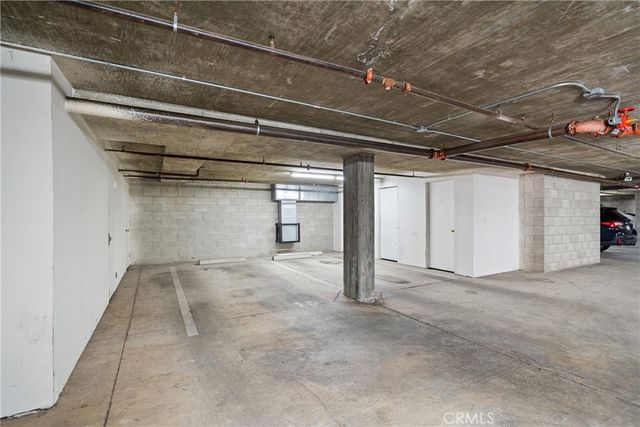 949 S Manhattan Place 203, Los Angeles, CA 90019