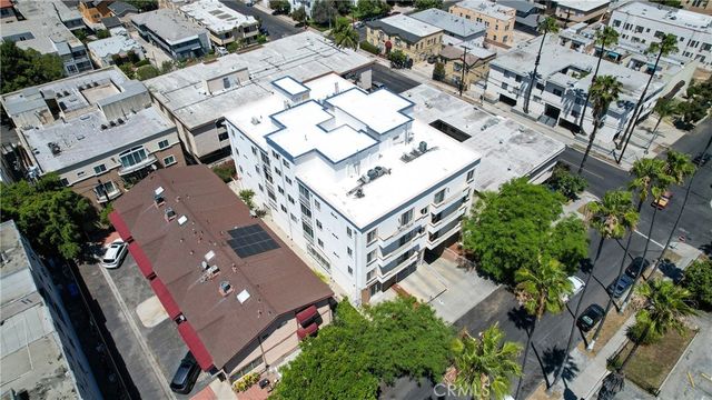 949 S Manhattan Place 203, Los Angeles, CA 90019