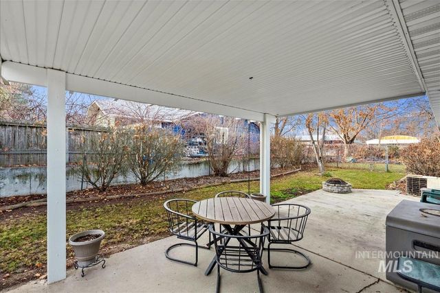 2804 Hillcrest Ln, Caldwell, ID 83605