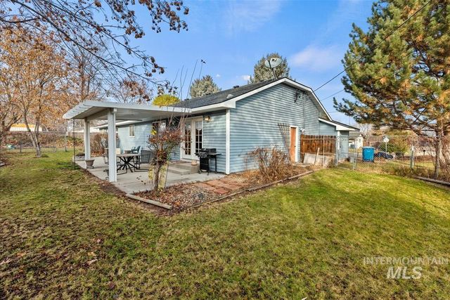 2804 Hillcrest Ln, Caldwell, ID 83605