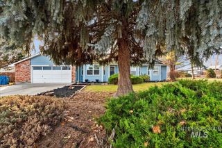 2804 Hillcrest Ln, Caldwell, ID 83605