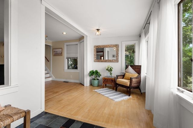 95 Bay View Ave, Salem, MA 01970