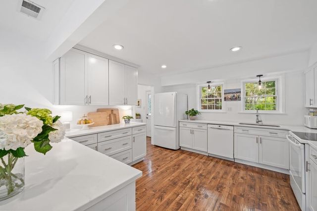 255 ANDREW WAY RD, Collierville, TN 38017