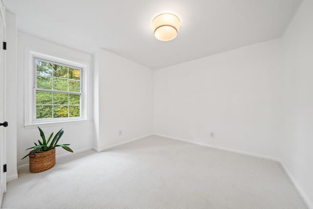 255 ANDREW WAY RD, Collierville, TN 38017