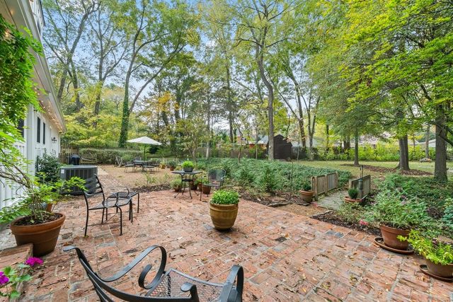 255 ANDREW WAY RD, Collierville, TN 38017