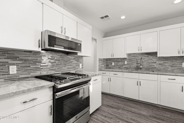 2046 N 27TH Place, Phoenix, AZ 85008