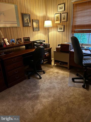 7520 AMESBURY CT, Alexandria, VA 22315