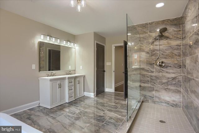 1811 MADISON AVE, Baltimore, MD 21217