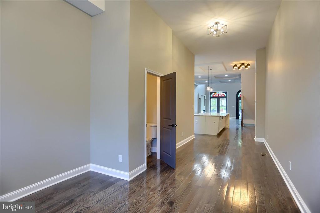 Image 12 of property listing at 1811 MADISON AVE, Baltimore, MD 21217