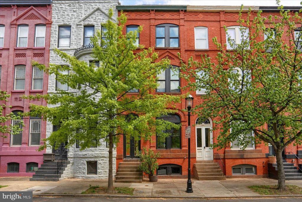 Image 2 of property listing at 1811 MADISON AVE, Baltimore, MD 21217