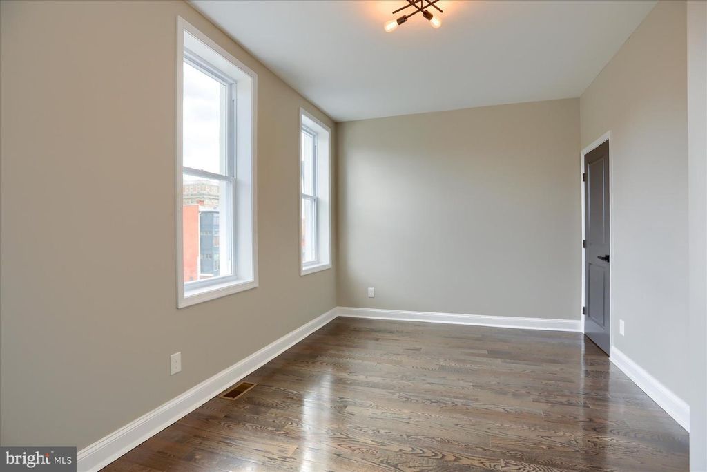 Image 27 of property listing at 1811 MADISON AVE, Baltimore, MD 21217