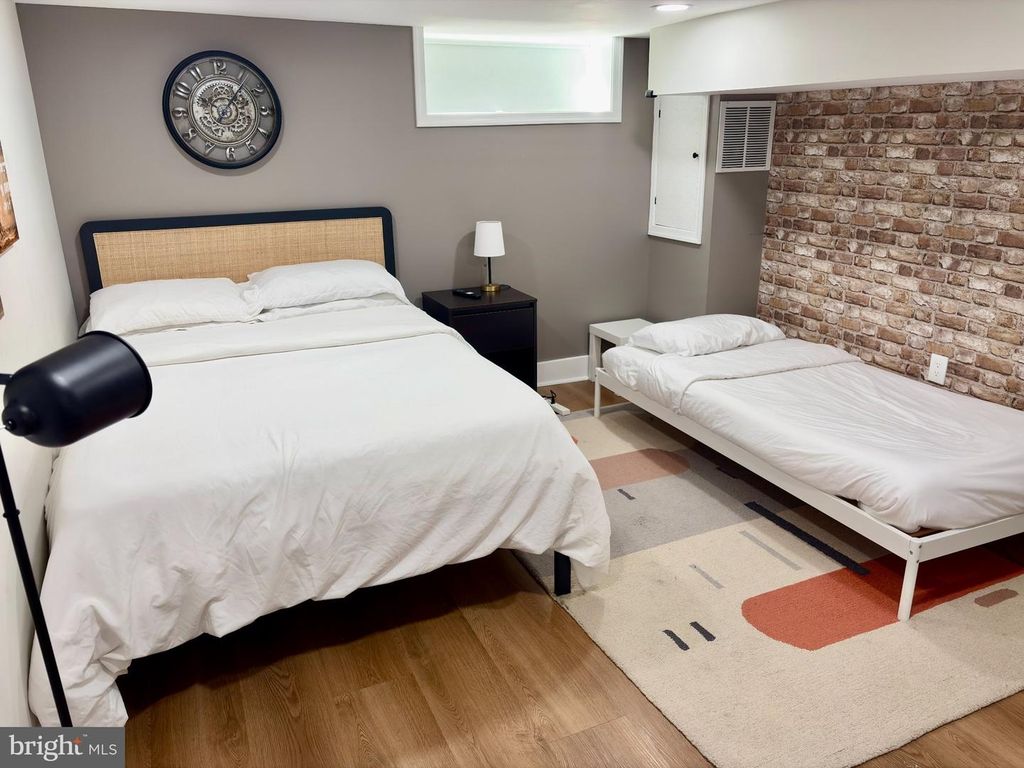 Image 21 of property listing at 129 N ROSE ST, Baltimore, MD 21224