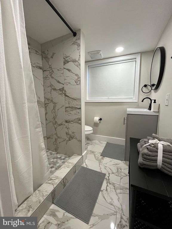 Image 23 of property listing at 129 N ROSE ST, Baltimore, MD 21224