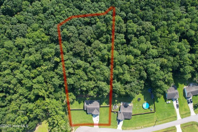 512 SW Southwest Ridge Drive, Richlands, NC 28574