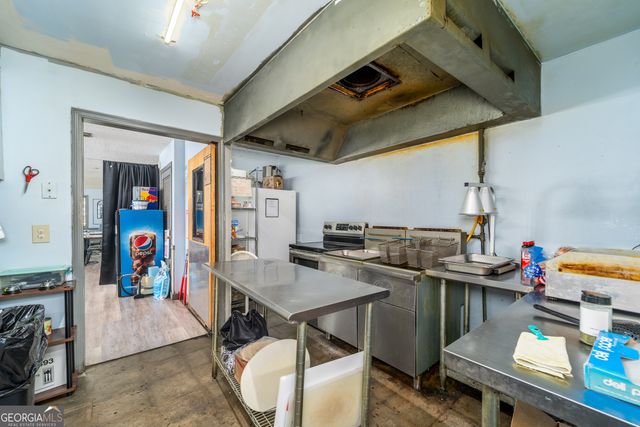 804 S Dixon Street, Alma, GA 31510