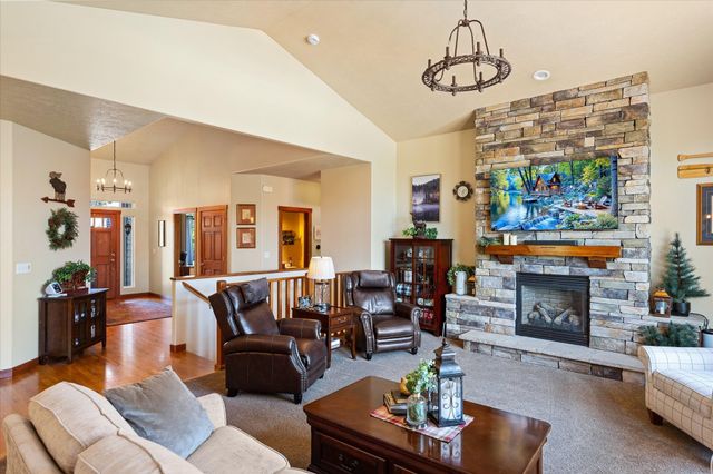 2019 S Sundance Dr, Spokane Valley, WA 99016