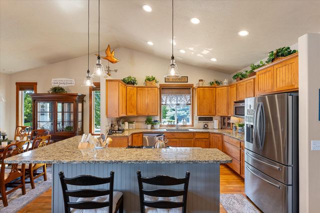 2019 S Sundance Dr, Spokane Valley, WA 99016